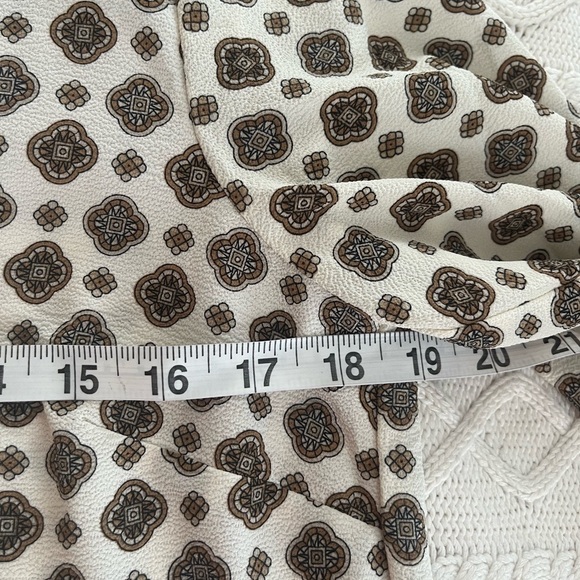 MICHAEL Michael Kors White with Pattern Design Blouse Women’s Size Medium - Picture 13 of 14